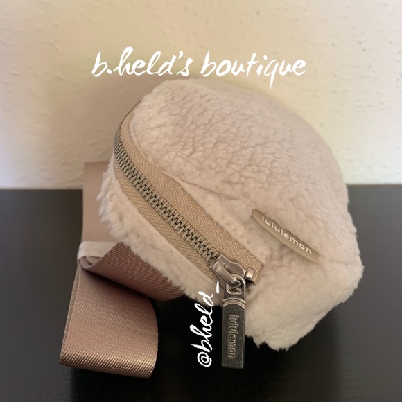 🌨️🤍 lululemon Snow White Crossbody Bucket Bag & EBB *Fleece Bundle New NWT - Picture 15 of 17